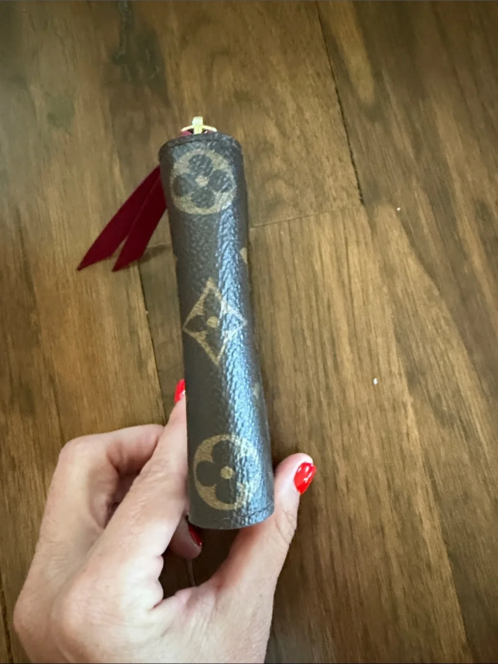 Louis Vuitton zip pattern
